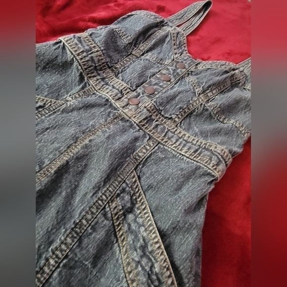 Japna Jean Dress - Picture 3 of 3